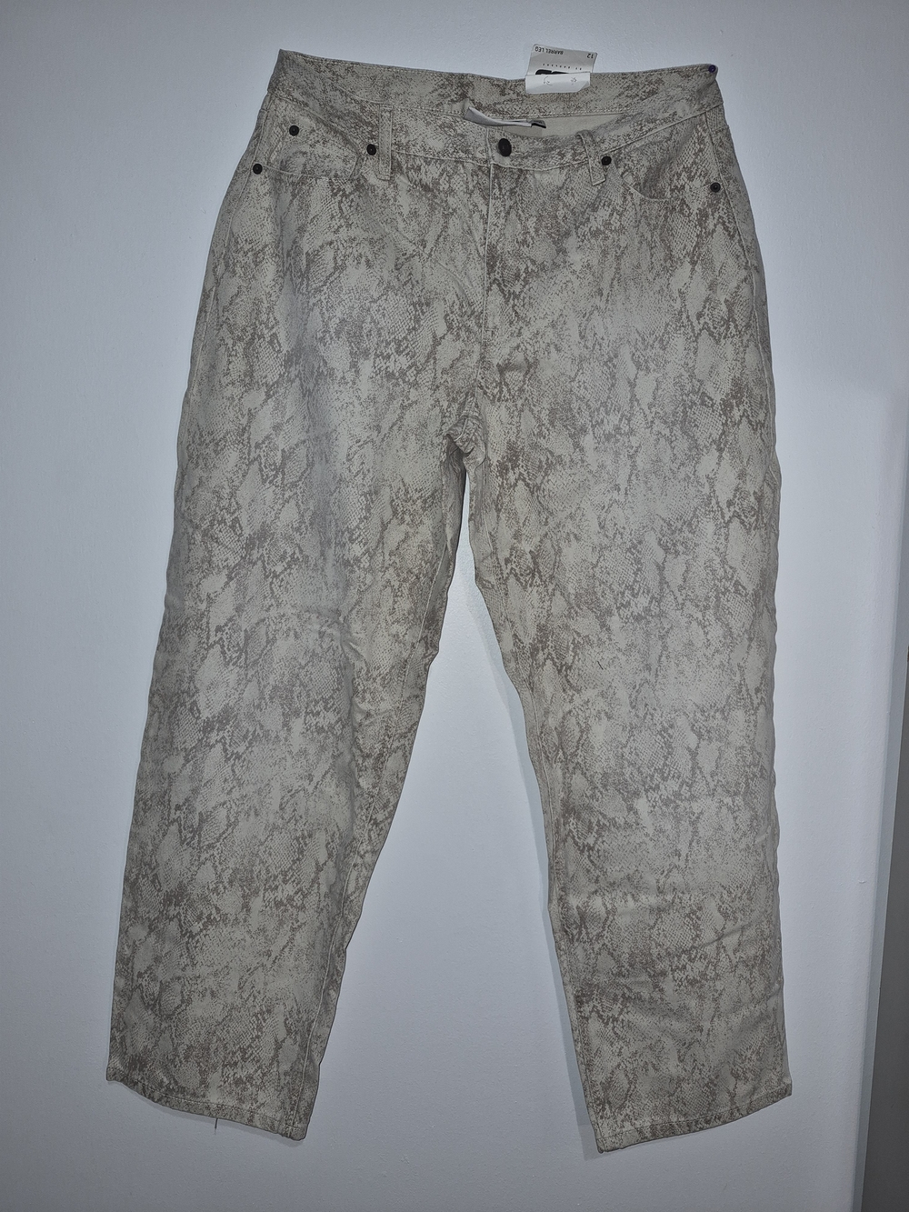 High-Rise Wide-Leg Jeans in Light Beige Print